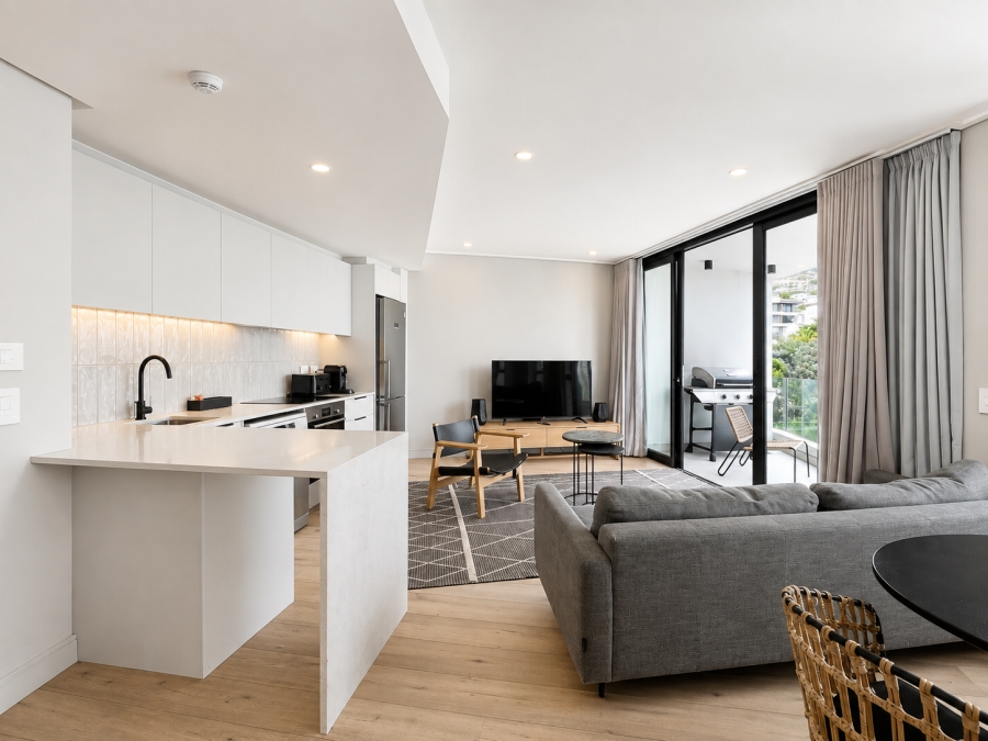 1 Bedroom Property for Sale in Sea Point Western Cape